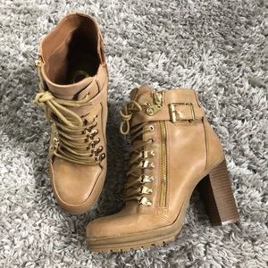 Combat Boot Heals by Guess